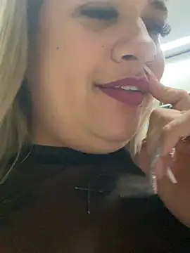 kahreal stripchat live cam model