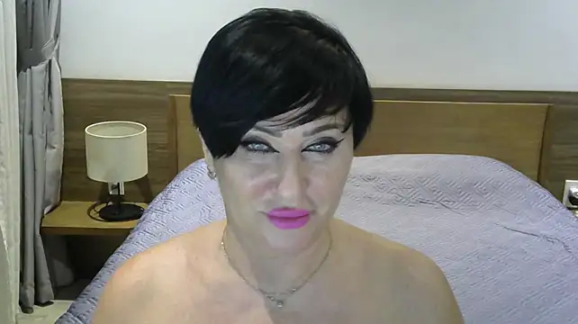 Kleotempt stripchat live cam model
