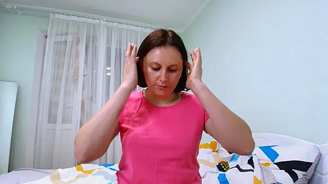 Inessa_beauty stripchat live cam model