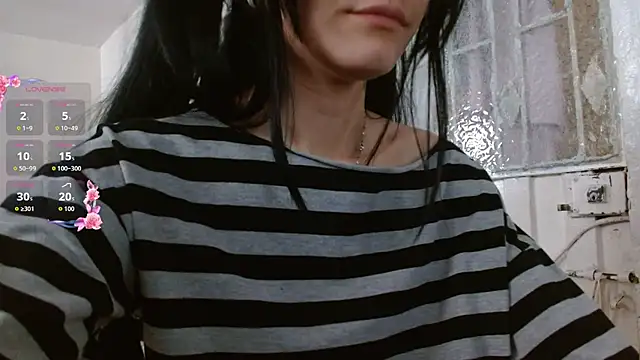 naomi_unu stripchat live cam model