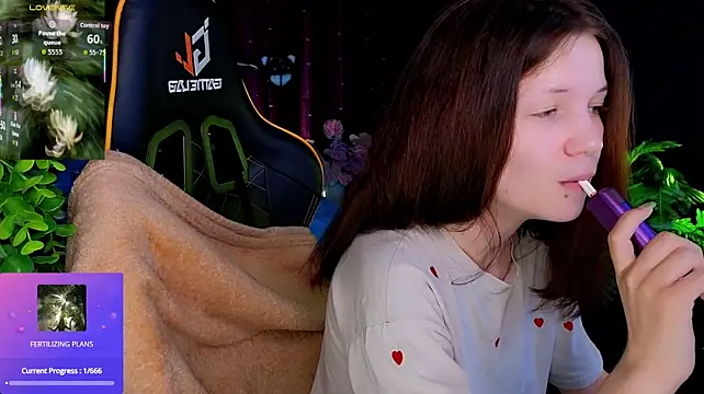 Moonberry_Yi stripchat live cam model