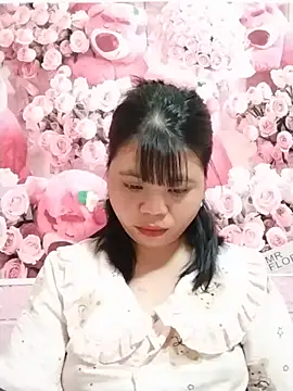 Xuka_lyss stripchat live cam model