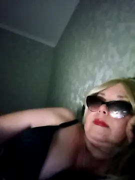 Vita72219 stripchat live cam model
