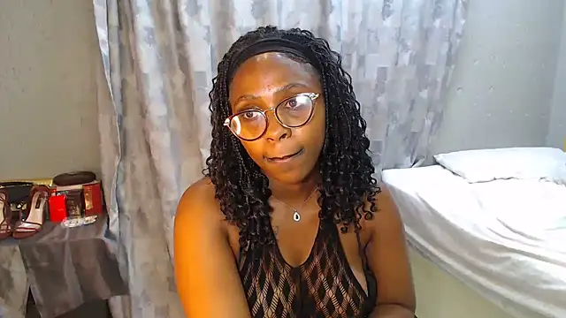 CocoBlazerx76 stripchat live cam model