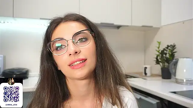 LexiaMirel stripchat live cam model
