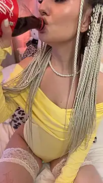 LeraFox stripchat live cam model
