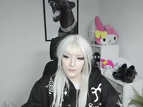 NikaDream stripchat live cam model