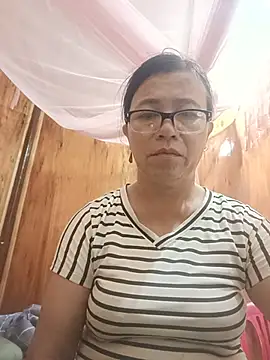 Chilly-wet stripchat live cam model