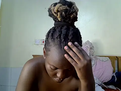 Nasty_milly stripchat live cam model