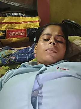 Hott_soniya stripchat live cam model