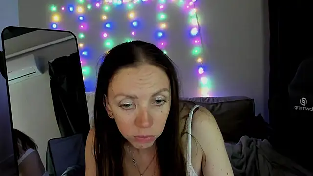 EmilyStevart stripchat live cam model