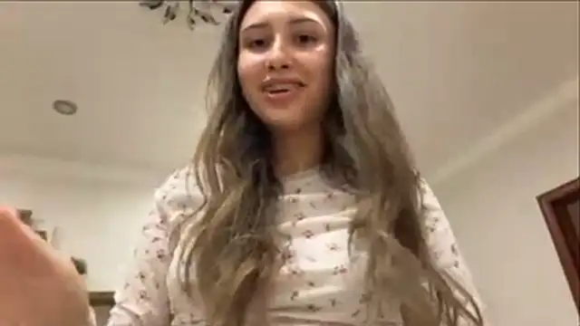 NoreneKleinschmidt stripchat live cam model