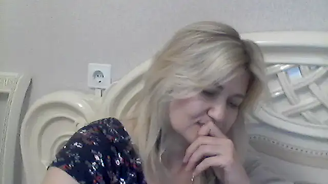 Tareliy stripchat live cam model