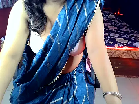 Wildsiren stripchat live cam model