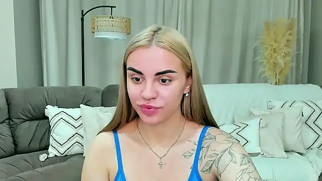 Gabi_Sky stripchat live cam model