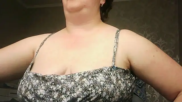 IdaDavis stripchat live cam model