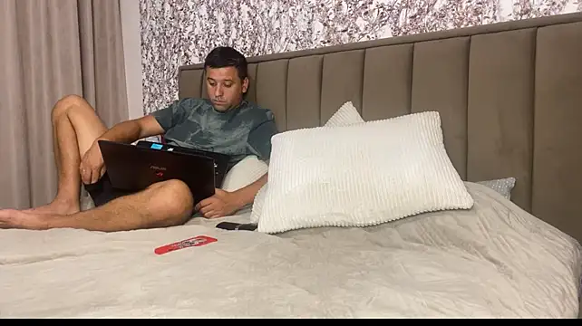 mariyafoxxx stripchat live cam model