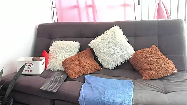 LillyCandy stripchat live cam model