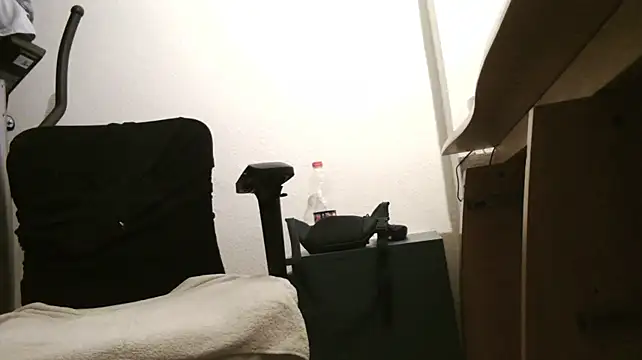 chubbytinycock stripchat live cam model