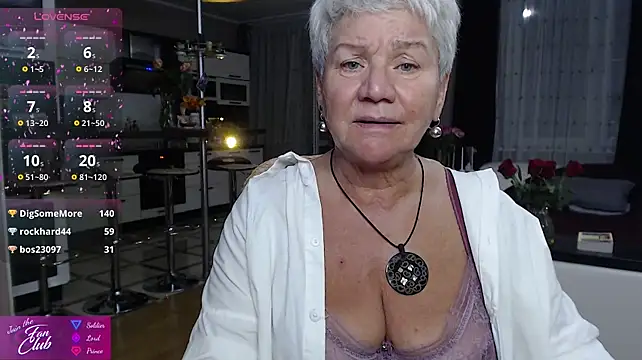 roxana_brooks stripchat live cam model