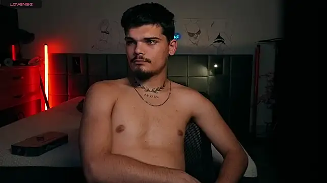 JordanShow stripchat live cam model