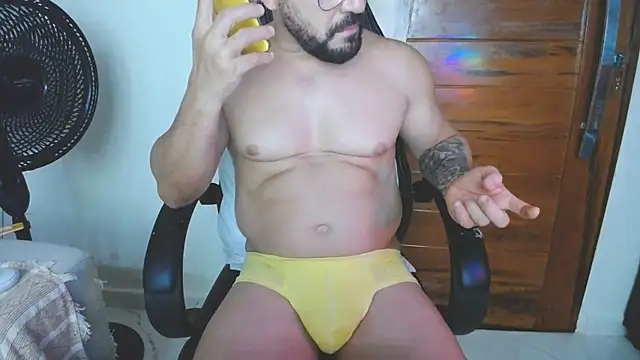 Apollo_21 stripchat live cam model