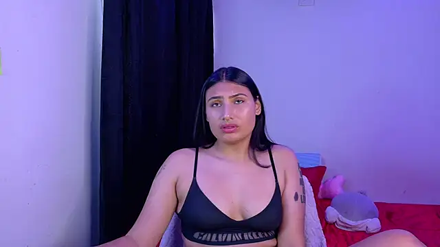 Linda_andrew stripchat live cam model