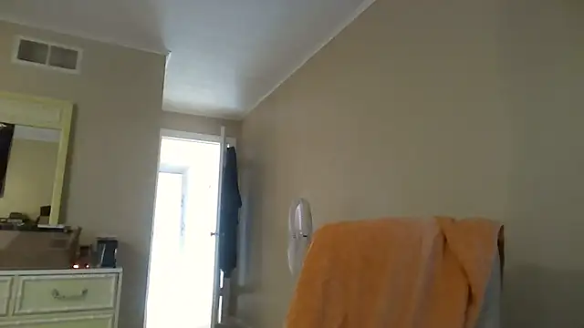 Nyahhhj stripchat live cam model