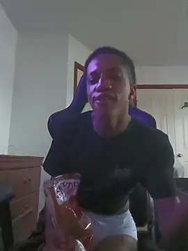 AlphaPremiere stripchat live cam model