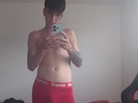 IfindSlav3 stripchat live cam model