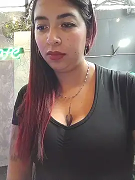 kari-h stripchat live cam model