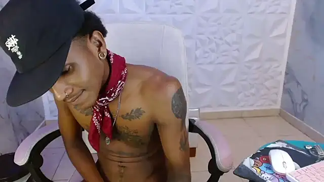ManSant stripchat live cam model