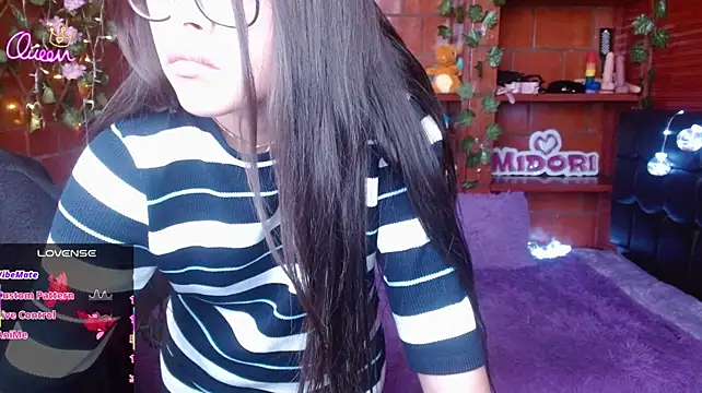MidoriQuiinn stripchat live cam model