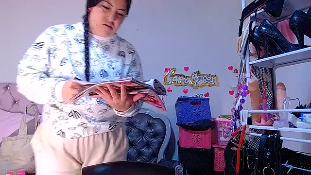 lanaqueen699 stripchat live cam model