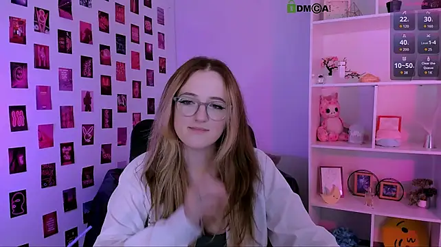 luna_berryy stripchat live cam model