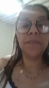 Ladymilf12 stripchat live cam model