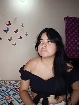 MiiaHott_W stripchat live cam model