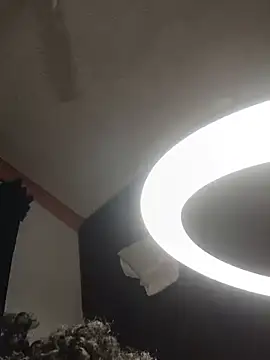 pretty_bitch01 stripchat live cam model