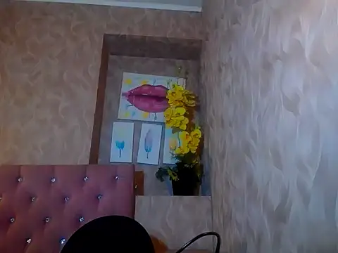 Blesiniha stripchat live cam model