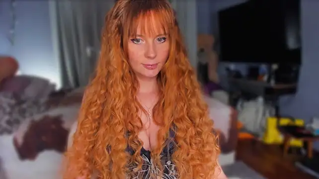 KlementinaBbG stripchat live cam model
