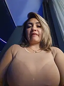Afroditecash stripchat live cam model