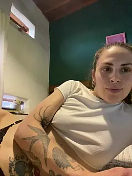isadelasestrellas stripchat live cam model