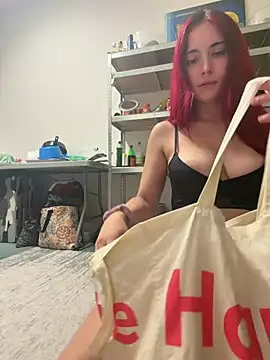 sexymelli18 stripchat live cam model
