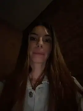 AmelieCrystal stripchat live cam model