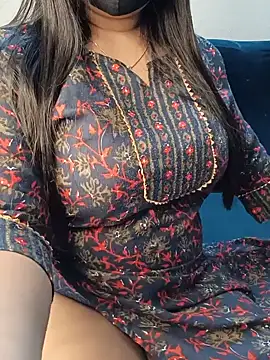 SSiya- stripchat live cam model