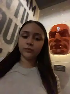 EvelynFly stripchat live cam model
