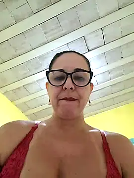 regina475 stripchat live cam model