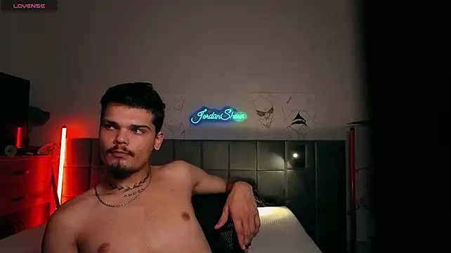 JordanShow stripchat live cam model
