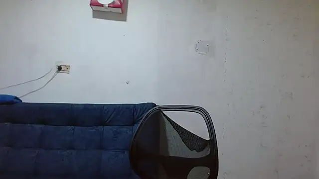 Marilyn_xxxx stripchat live cam model
