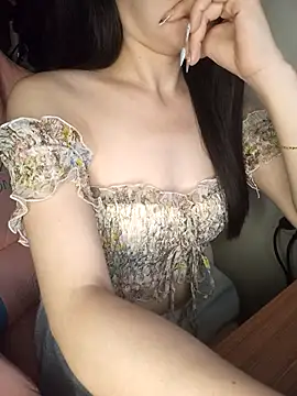 Lynda_2x stripchat live cam model